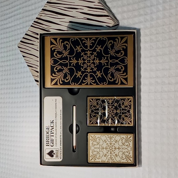 Vintage NIB Hoyle Stancraft Bridge Giftpack Includes: 2 Decks, Pencil, Score Pad - Picture 1 of 9